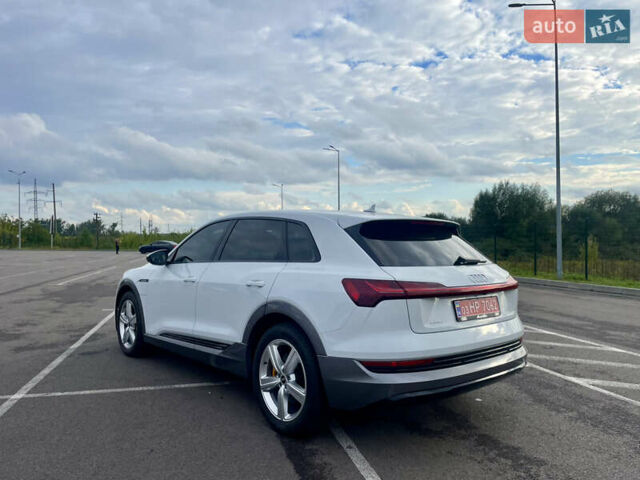 Білий Ауді E-Tron, об'ємом двигуна 0 л та пробігом 29 тис. км за 37999 $, фото 6 на Automoto.ua