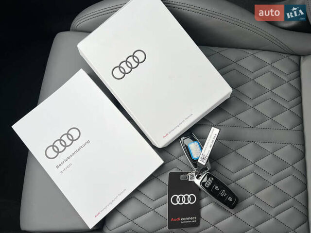 Білий Ауді E-Tron, об'ємом двигуна 0 л та пробігом 48 тис. км за 48798 $, фото 92 на Automoto.ua