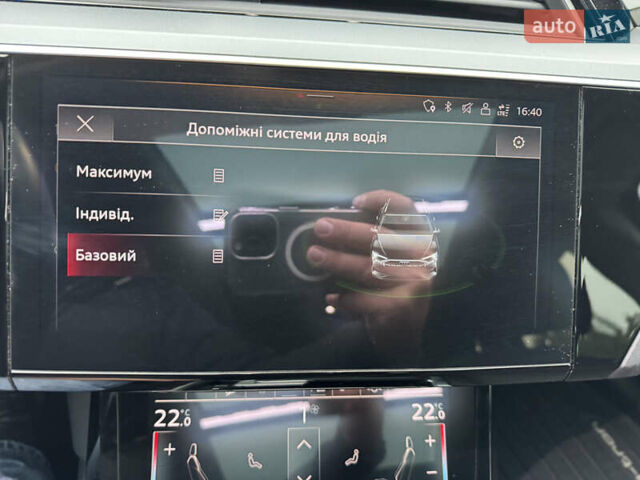 Ауди E-Tron 2023 в Хмельницком на Automoto.ua Белый Ауди E-Tron, объемом двигателя 0 л и пробегом 55 тыс. км за 37900 $, фото 43 на Automoto.ua