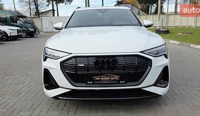 Белый Ауди E-Tron, объемом двигателя 0 л и пробегом 110 тыс. км за 37700 $, фото 6 на Automoto.ua
