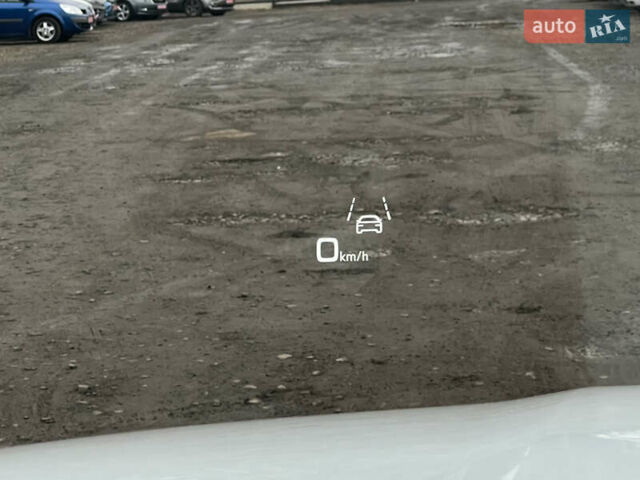 Белый Ауди E-Tron, объемом двигателя 0 л и пробегом 41 тыс. км за 41325 $, фото 99 на Automoto.ua