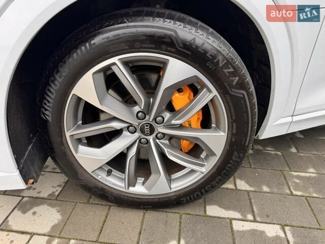 Белый Ауди E-Tron, объемом двигателя 0 л и пробегом 27 тыс. км за 38800 $, фото 12 на Automoto.ua