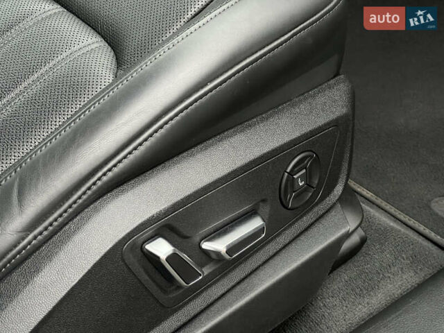 Белый Ауди E-Tron, объемом двигателя 0 л и пробегом 41 тыс. км за 41325 $, фото 50 на Automoto.ua