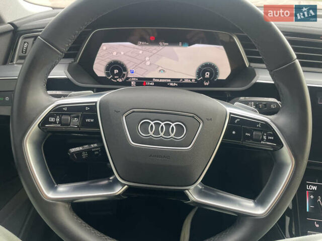 Білий Ауді E-Tron, об'ємом двигуна 0 л та пробігом 29 тис. км за 37999 $, фото 52 на Automoto.ua