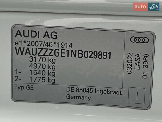 Белый Ауди E-Tron, объемом двигателя 0 л и пробегом 41 тыс. км за 41325 $, фото 102 на Automoto.ua