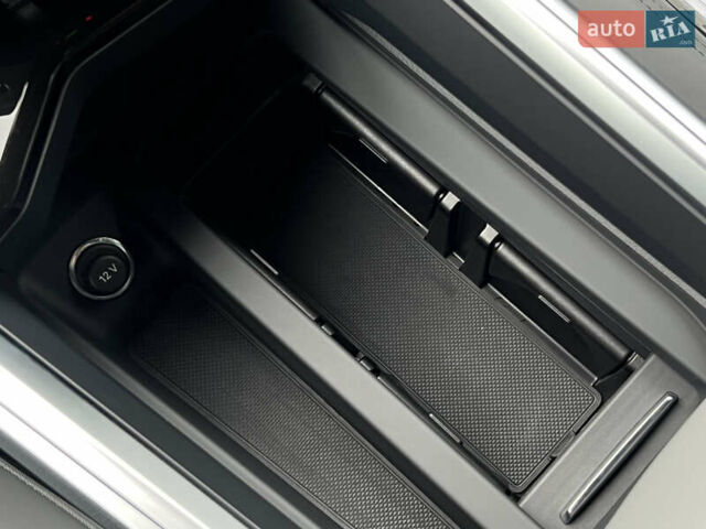 Білий Ауді E-Tron, об'ємом двигуна 0 л та пробігом 48 тис. км за 48798 $, фото 62 на Automoto.ua