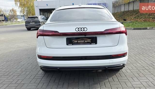 Белый Ауди E-Tron, объемом двигателя 0 л и пробегом 110 тыс. км за 37700 $, фото 18 на Automoto.ua