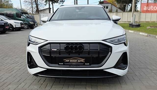 Белый Ауди E-Tron, объемом двигателя 0 л и пробегом 110 тыс. км за 37700 $, фото 5 на Automoto.ua