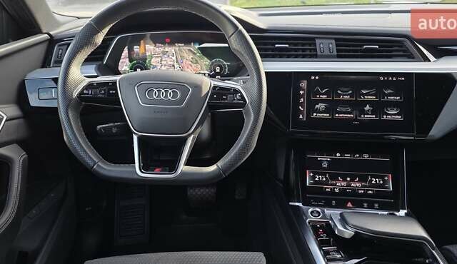 Белый Ауди E-Tron, объемом двигателя 0 л и пробегом 110 тыс. км за 37700 $, фото 63 на Automoto.ua