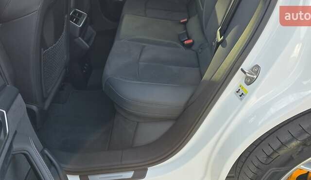 Белый Ауди E-Tron, объемом двигателя 0 л и пробегом 110 тыс. км за 37700 $, фото 66 на Automoto.ua