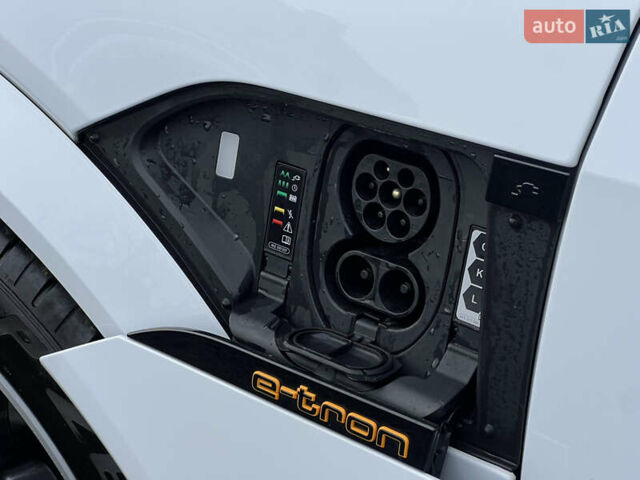 Білий Ауді E-Tron, об'ємом двигуна 0 л та пробігом 48 тис. км за 48798 $, фото 96 на Automoto.ua