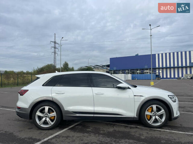 Білий Ауді E-Tron, об'ємом двигуна 0 л та пробігом 29 тис. км за 37999 $, фото 13 на Automoto.ua