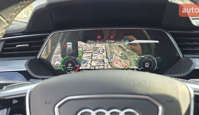 Белый Ауди E-Tron, объемом двигателя 0 л и пробегом 110 тыс. км за 37700 $, фото 59 на Automoto.ua