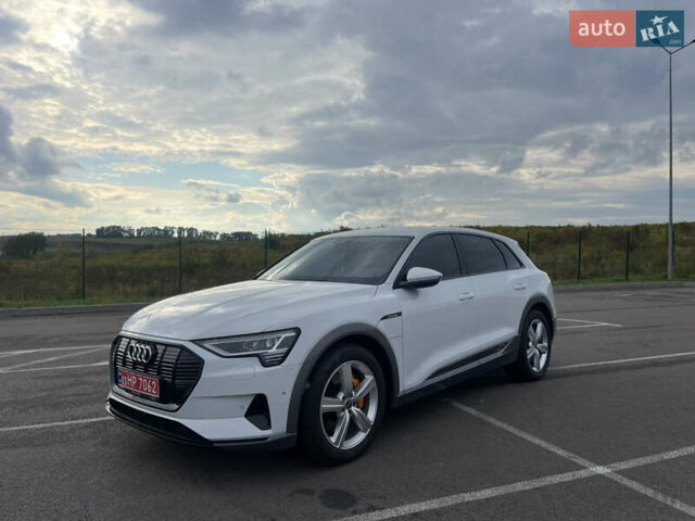 Білий Ауді E-Tron, об'ємом двигуна 0 л та пробігом 29 тис. км за 37999 $, фото 2 на Automoto.ua