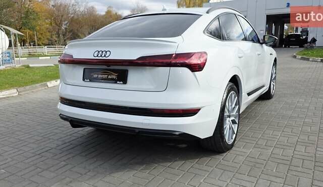 Белый Ауди E-Tron, объемом двигателя 0 л и пробегом 110 тыс. км за 37700 $, фото 17 на Automoto.ua