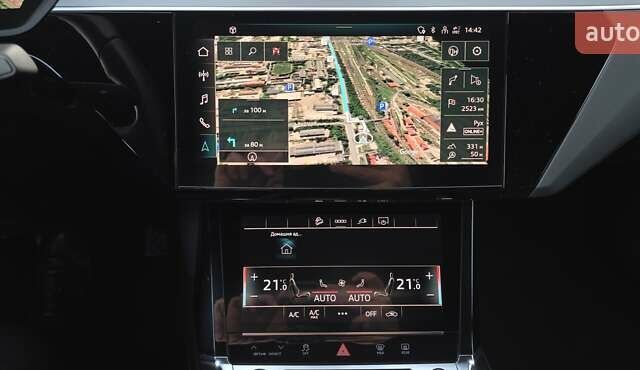 Белый Ауди E-Tron, объемом двигателя 0 л и пробегом 110 тыс. км за 37700 $, фото 83 на Automoto.ua