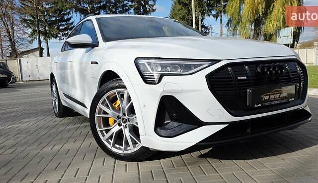 Белый Ауди E-Tron, объемом двигателя 0 л и пробегом 110 тыс. км за 37700 $, фото 32 на Automoto.ua