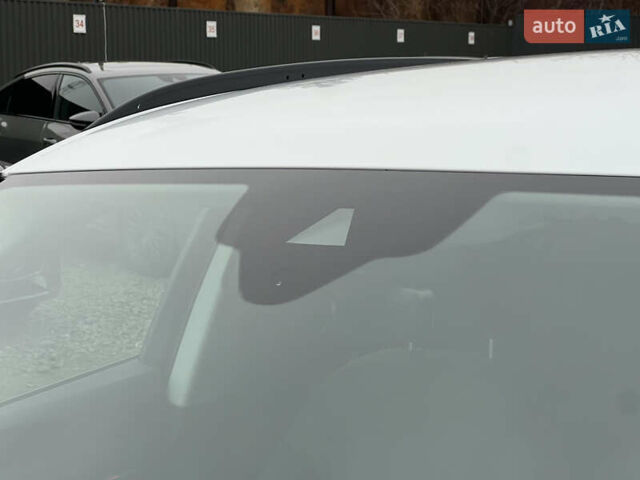 Белый Ауди E-Tron, объемом двигателя 0 л и пробегом 41 тыс. км за 41325 $, фото 16 на Automoto.ua