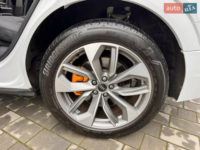 Белый Ауди E-Tron, объемом двигателя 0 л и пробегом 27 тыс. км за 38800 $, фото 28 на Automoto.ua