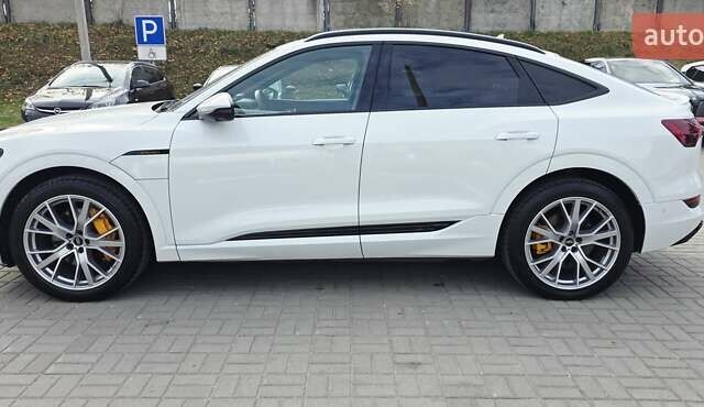 Белый Ауди E-Tron, объемом двигателя 0 л и пробегом 110 тыс. км за 37700 $, фото 27 на Automoto.ua