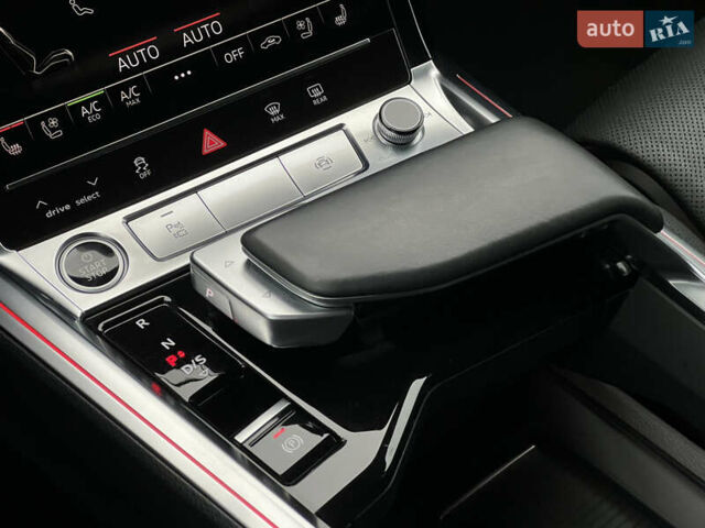 Белый Ауди E-Tron, объемом двигателя 0 л и пробегом 41 тыс. км за 41325 $, фото 60 на Automoto.ua