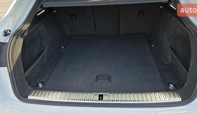 Белый Ауди E-Tron, объемом двигателя 0 л и пробегом 110 тыс. км за 37700 $, фото 75 на Automoto.ua