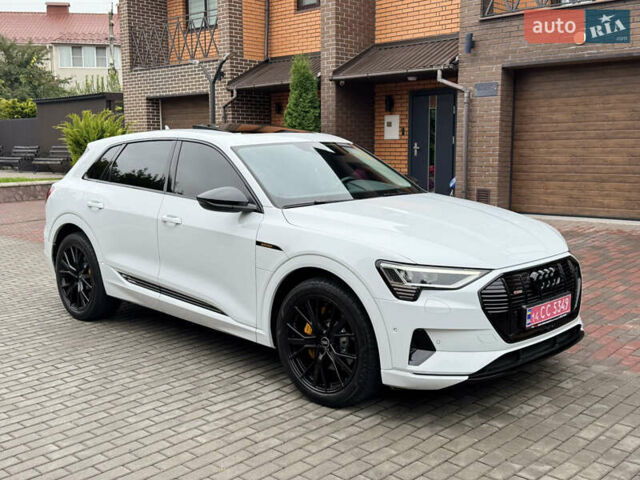 Ауди E-Tron 2023 в Хмельницком на Automoto.ua Белый Ауди E-Tron, объемом двигателя 0 л и пробегом 55 тыс. км за 37900 $, фото 1 на Automoto.ua