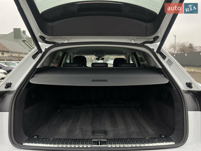 Белый Ауди E-Tron, объемом двигателя 0 л и пробегом 41 тыс. км за 41325 $, фото 37 на Automoto.ua