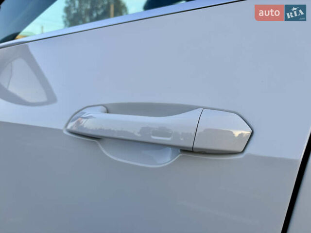 Белый Ауди E-Tron, объемом двигателя 0 л и пробегом 17 тыс. км за 47500 $, фото 17 на Automoto.ua