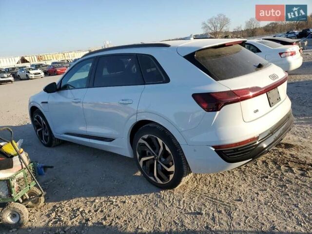 Белый Ауди E-Tron, объемом двигателя 0 л и пробегом 26 тыс. км за 25400 $, фото 1 на Automoto.ua