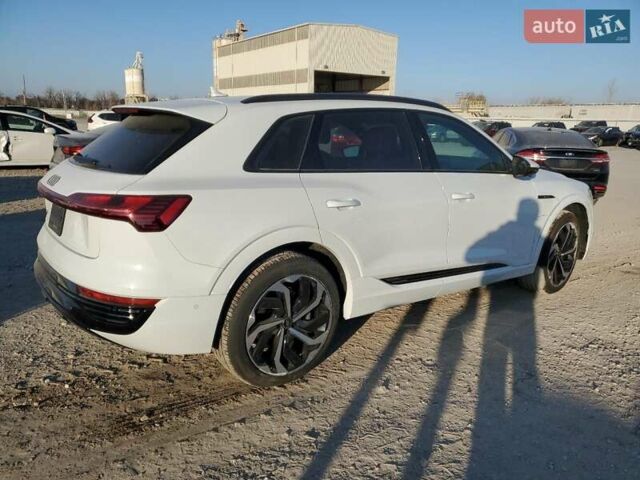 Белый Ауди E-Tron, объемом двигателя 0 л и пробегом 26 тыс. км за 25400 $, фото 2 на Automoto.ua