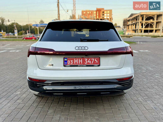 Белый Ауди E-Tron, объемом двигателя 0 л и пробегом 17 тыс. км за 47500 $, фото 5 на Automoto.ua