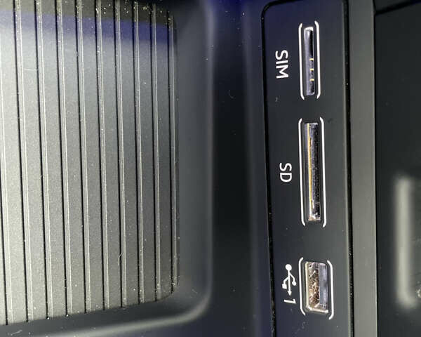 Бежевий Ауді E-Tron, об'ємом двигуна 0 л та пробігом 80 тис. км за 36000 $, фото 36 на Automoto.ua