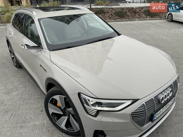 Бежевий Ауді E-Tron, об'ємом двигуна 0 л та пробігом 80 тис. км за 36000 $, фото 2 на Automoto.ua
