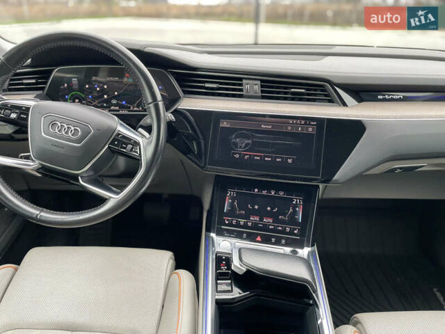 Бежевий Ауді E-Tron, об'ємом двигуна 0 л та пробігом 80 тис. км за 36000 $, фото 14 на Automoto.ua