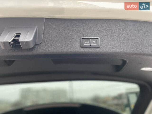 Бежевий Ауді E-Tron, об'ємом двигуна 0 л та пробігом 80 тис. км за 36000 $, фото 22 на Automoto.ua