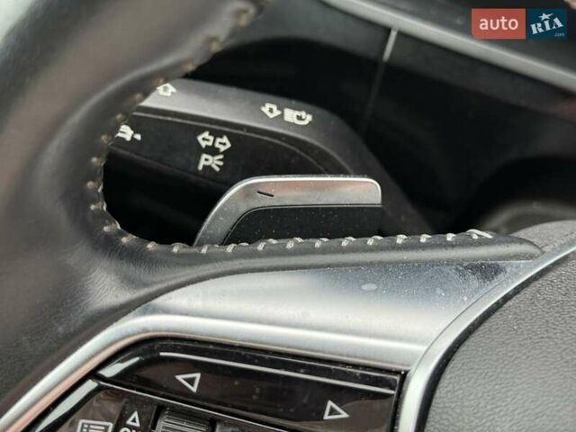 Ауді E-Tron 2019 у Львові на Automoto.ua Бежевий Ауді E-Tron, об'ємом двигуна 0 л та пробігом 92 тис. км за 20900 $, фото 22 на Automoto.ua