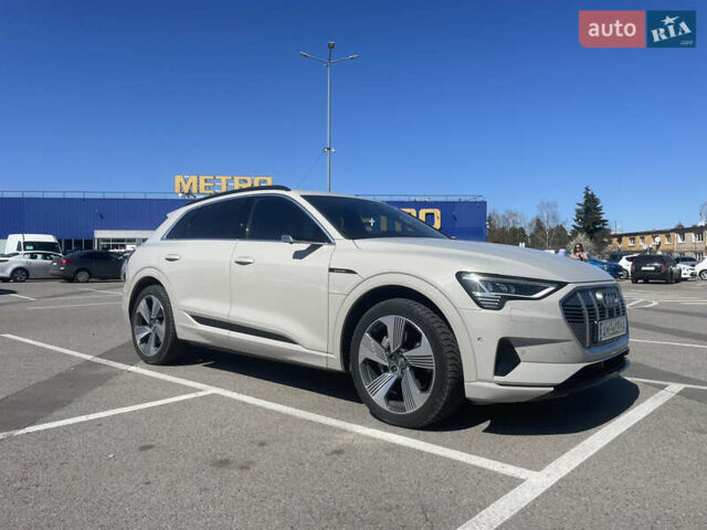 Бежевый Ауди E-Tron, объемом двигателя 0 л и пробегом 88 тыс. км за 34900 $, фото 31 на Automoto.ua