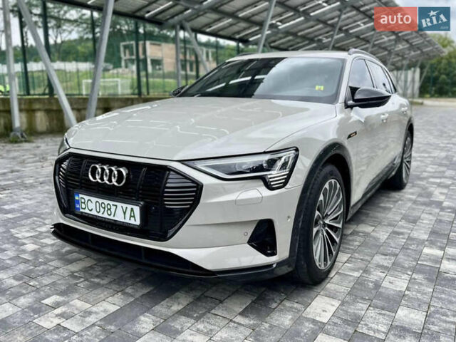 Бежевый Ауди E-Tron, объемом двигателя 0 л и пробегом 53 тыс. км за 35900 $, фото 5 на Automoto.ua