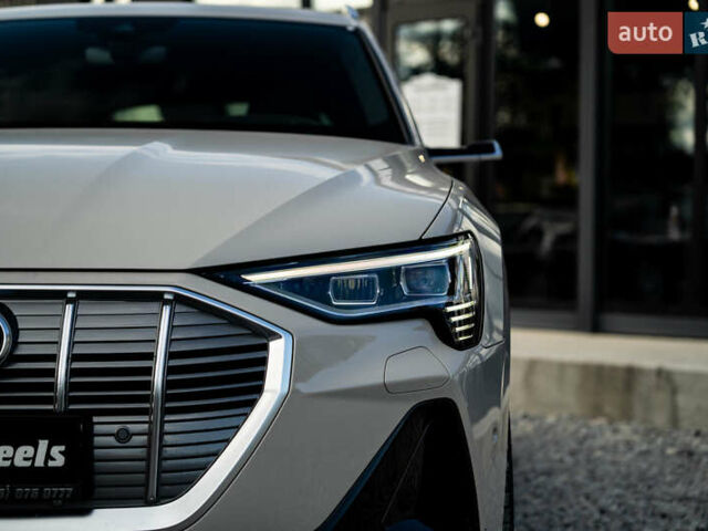 Бежевый Ауди E-Tron, объемом двигателя 0 л и пробегом 44 тыс. км за 36900 $, фото 16 на Automoto.ua