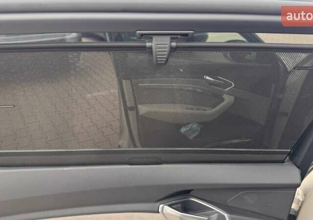 Бежевый Ауди E-Tron, объемом двигателя 0 л и пробегом 95 тыс. км за 36515 $, фото 22 на Automoto.ua