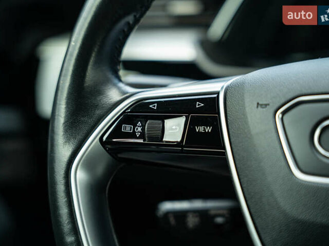 Бежевый Ауди E-Tron, объемом двигателя 0 л и пробегом 44 тыс. км за 36900 $, фото 35 на Automoto.ua