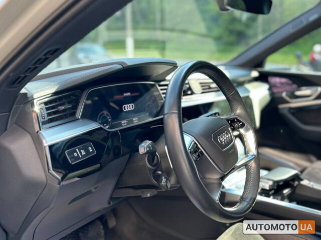 Бежевый Ауди E-Tron, объемом двигателя 95 л и пробегом 30 тыс. км за 48500 $, фото 8 на Automoto.ua