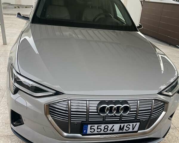 Ауди E-Tron 2020 в Одессе на Automoto.ua Бежевый Ауди E-Tron, объемом двигателя 0 л и пробегом 81 тыс. км за 43268 $, фото 25 на Automoto.ua