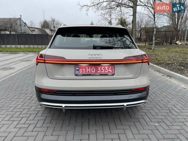 Бежевый Ауди E-Tron, объемом двигателя 0 л и пробегом 79 тыс. км за 33700 $, фото 30 на Automoto.ua