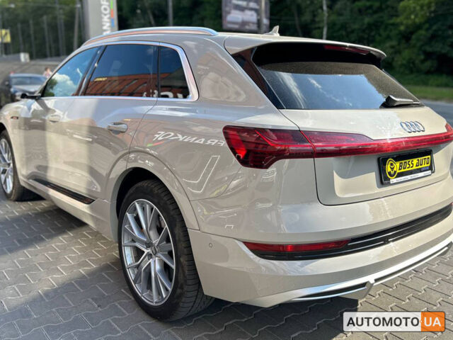 Бежевый Ауди E-Tron, объемом двигателя 95 л и пробегом 30 тыс. км за 48500 $, фото 3 на Automoto.ua
