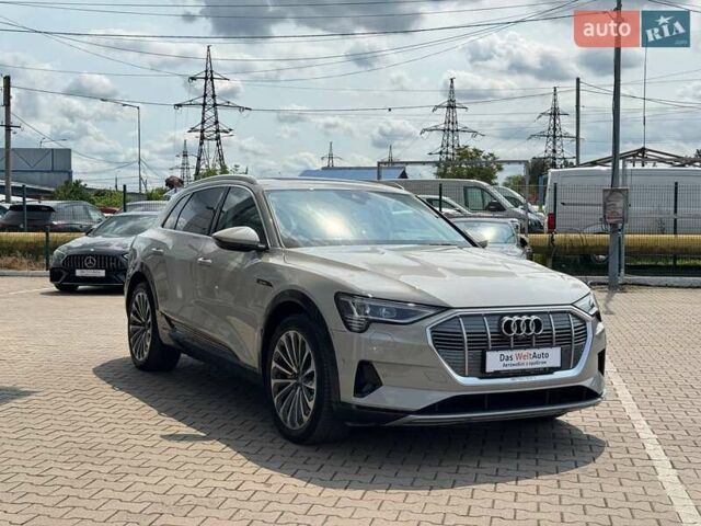 Бежевый Ауди E-Tron, объемом двигателя 0 л и пробегом 95 тыс. км за 36515 $, фото 3 на Automoto.ua