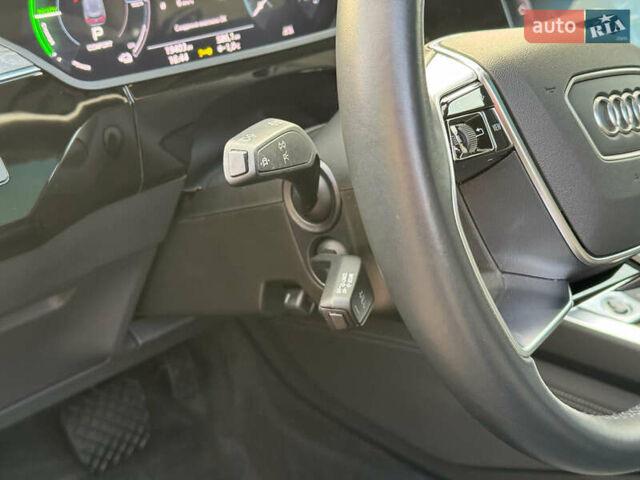 Бежевый Ауди E-Tron, объемом двигателя 0 л и пробегом 27 тыс. км за 38700 $, фото 19 на Automoto.ua