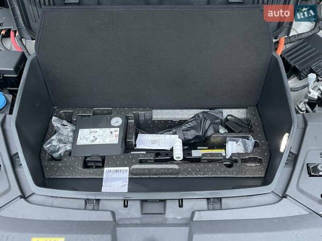 Бежевый Ауди E-Tron, объемом двигателя 0 л и пробегом 79 тыс. км за 33700 $, фото 34 на Automoto.ua