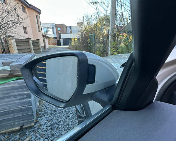 Бежевый Ауди E-Tron, объемом двигателя 0 л и пробегом 116 тыс. км за 35000 $, фото 37 на Automoto.ua